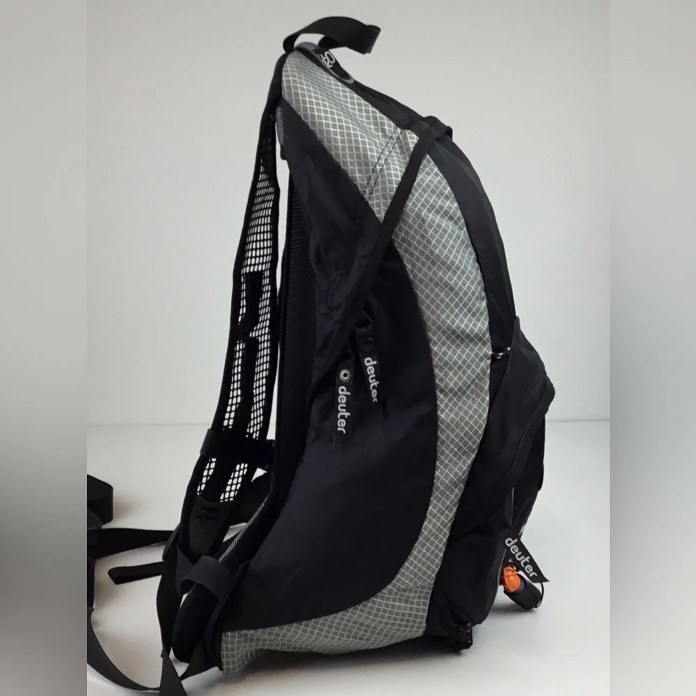 Deuter new without